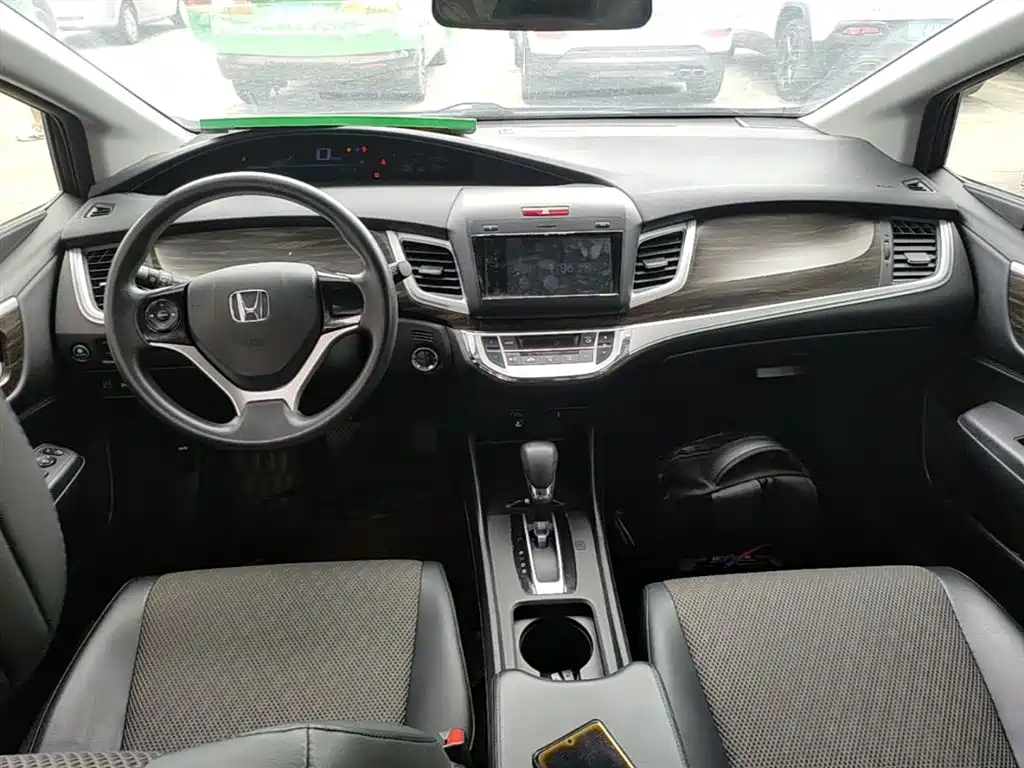 Honda Jade 2018 — фото 10