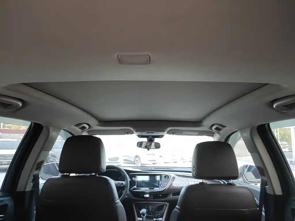 Buick Envision Plus 2017 — фото 18