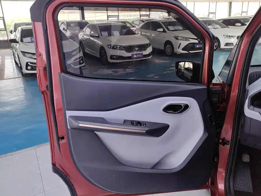Baojun E200 2020