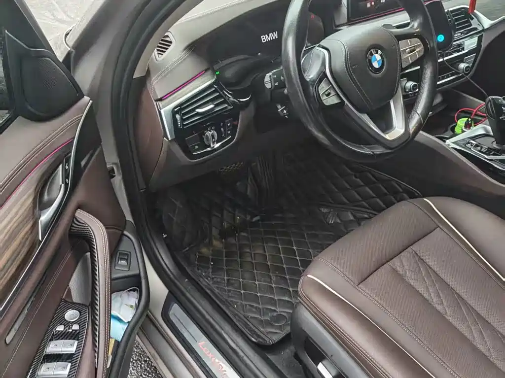 BMW 5 Series 2021