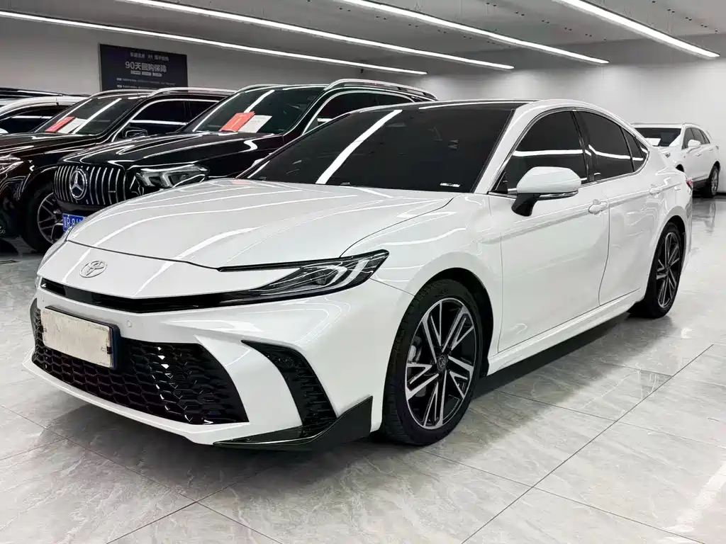 Toyota Camry 2024