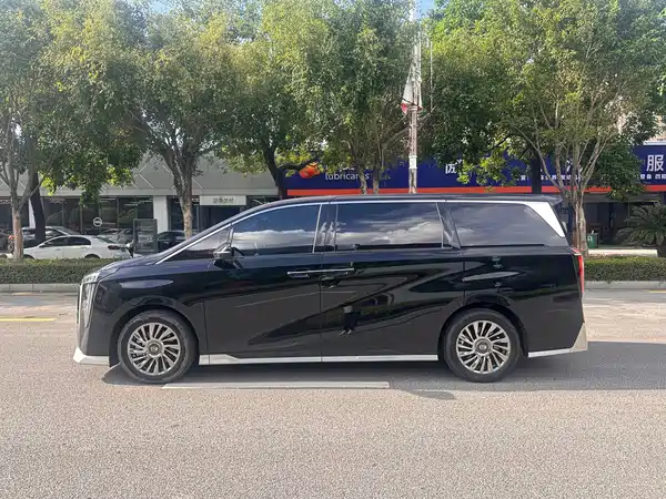 GAC Trumpchi M8 2023