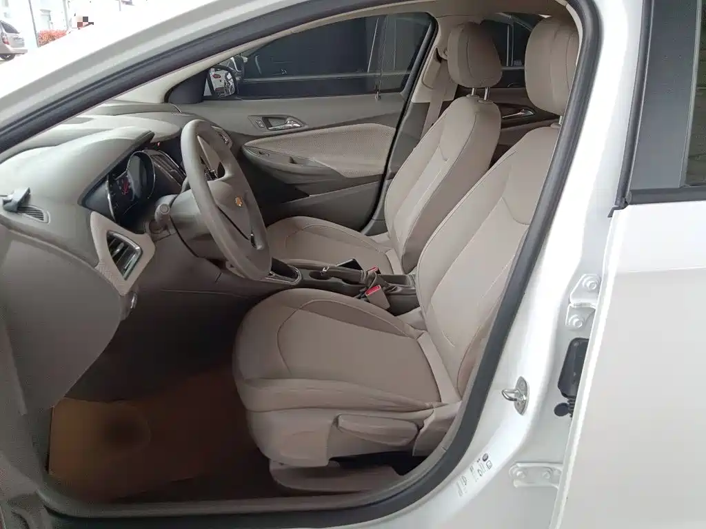 Chevrolet Cruze 2015 — фото 11