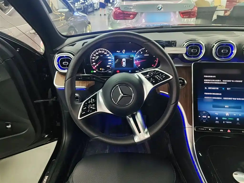 Mercedes-Benz C-Class 2023 — фото 11