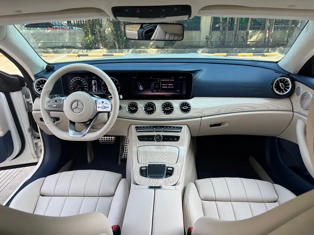 Mercedes-Benz E-Class 2020 — фото 11