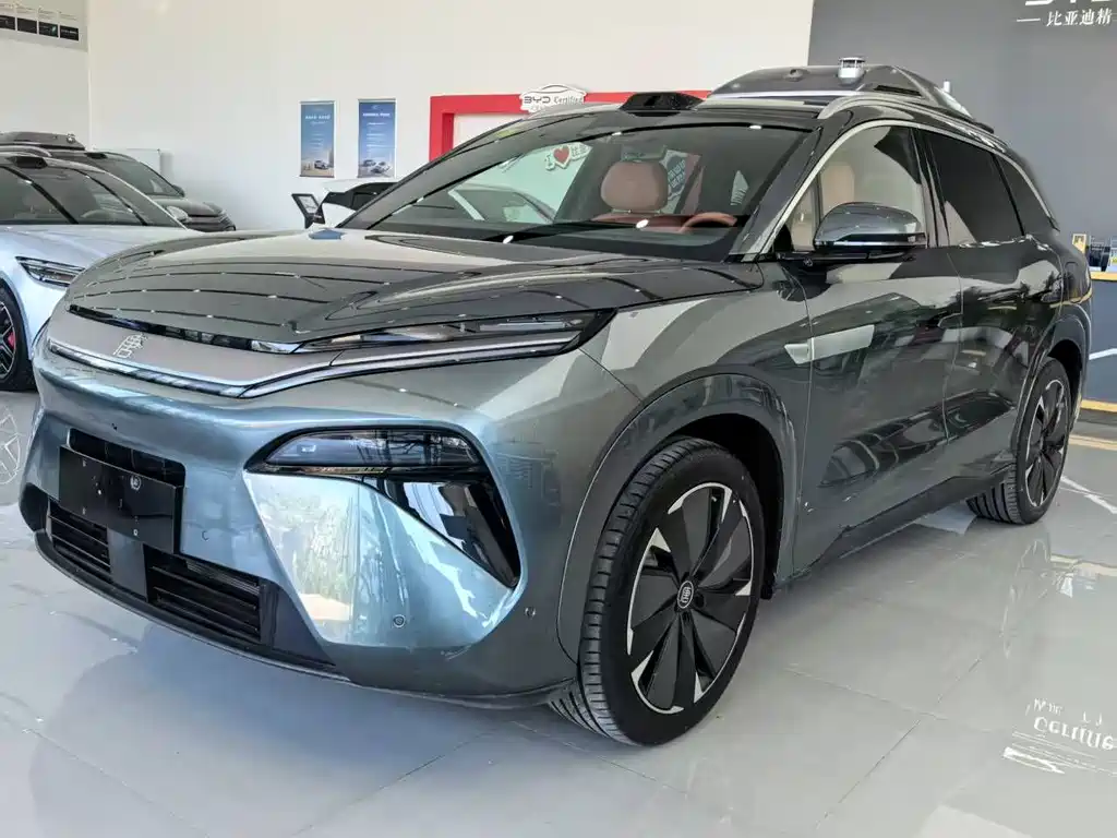 BYD Tang L 2025