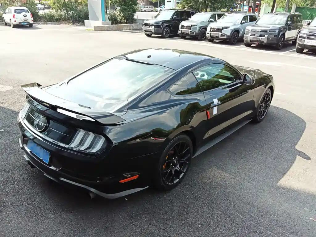 Ford Mustang 2019 — фото 20