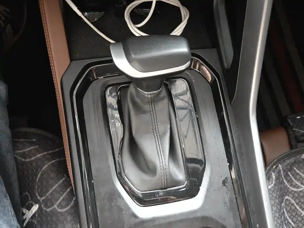 Geely Vision X6 2022