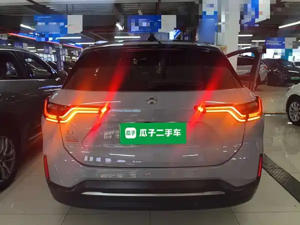 NIO ES6 2020
