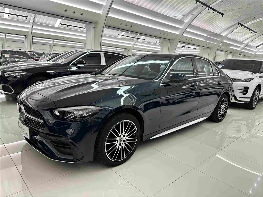 Mercedes-Benz C-Class 2024