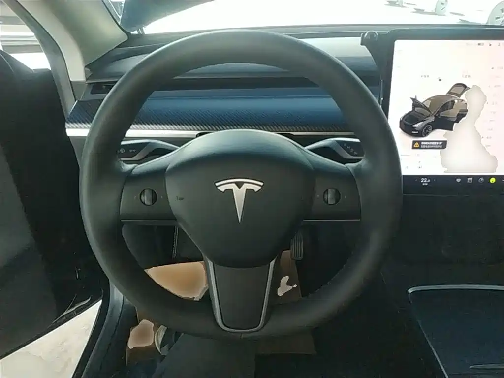 Tesla Model Y 2022 — фото 11
