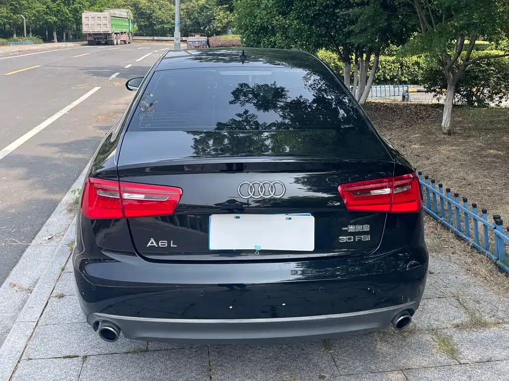 Audi A6L 2012