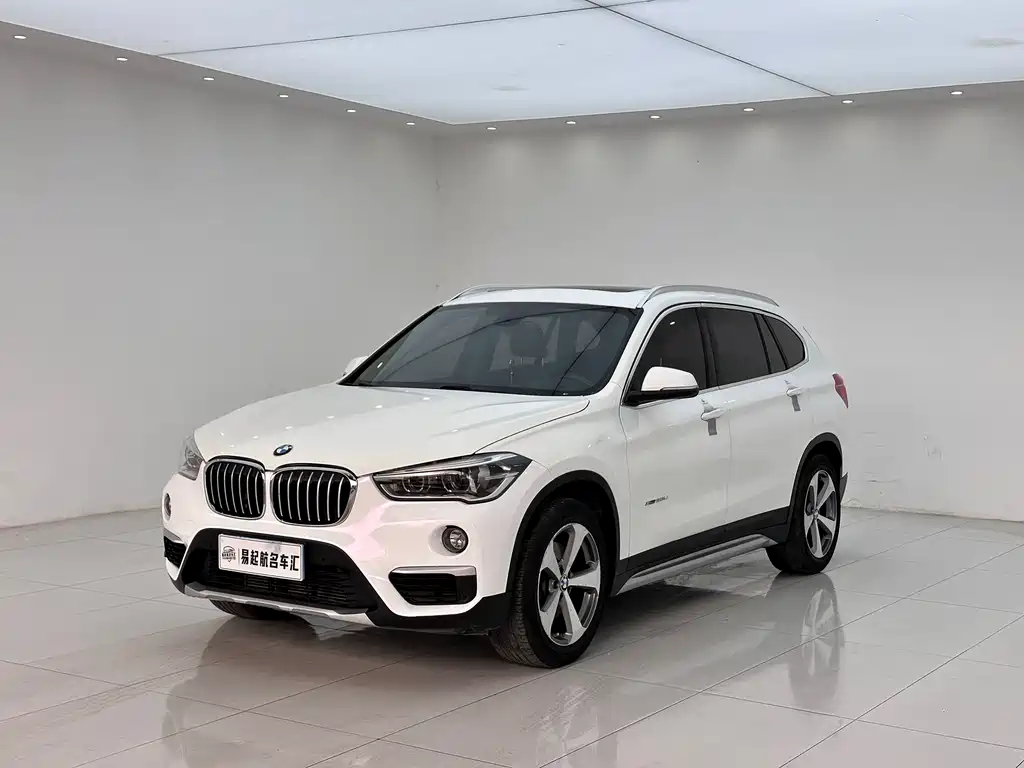 BMW X1 2017 — фото 1