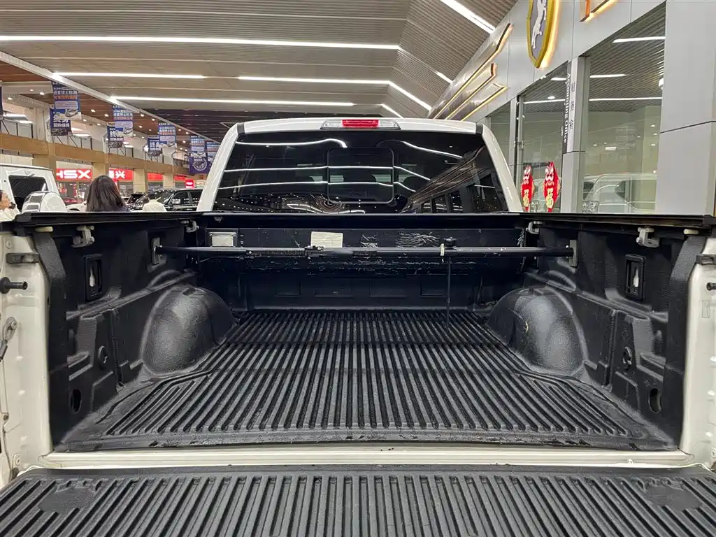 Ford F-150 Raptor 2017 — фото 11