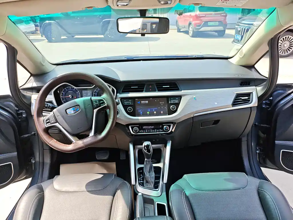 Geely Vision X3 2018 — фото 10