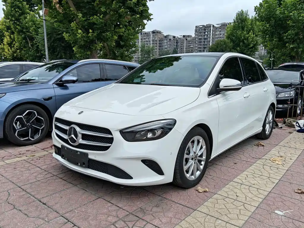 Mercedes-Benz B-Class 2022