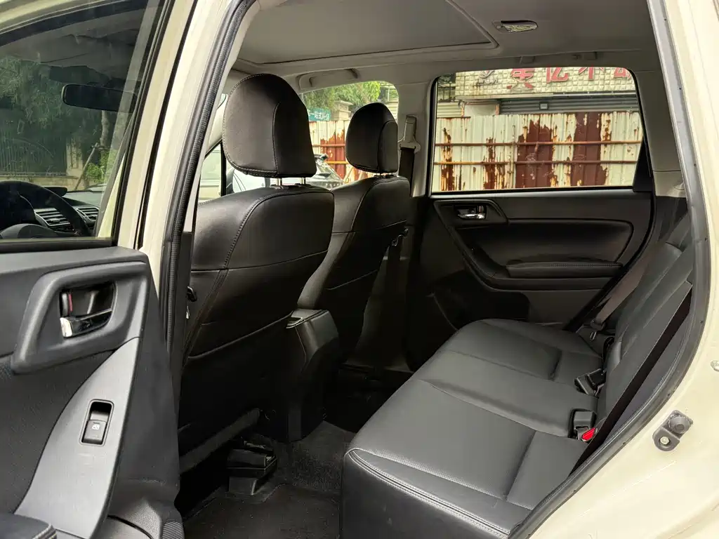 Subaru Forester 2015