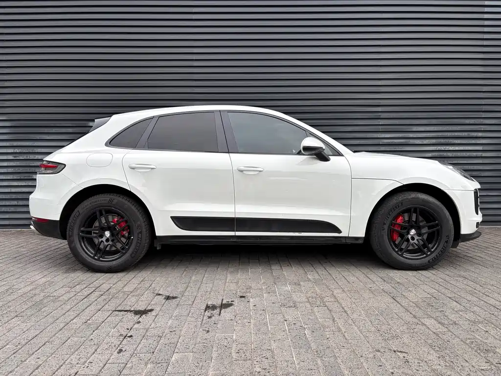 Porsche Macan 2021 — фото 7