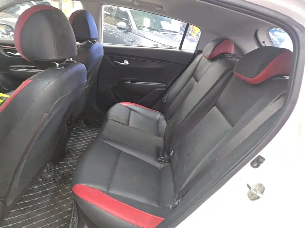 Kia KX CROSS 2019 — фото 17