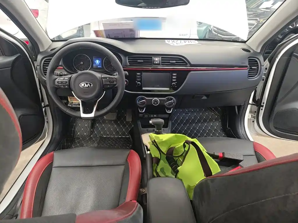 Kia KX CROSS 2019 — фото 10