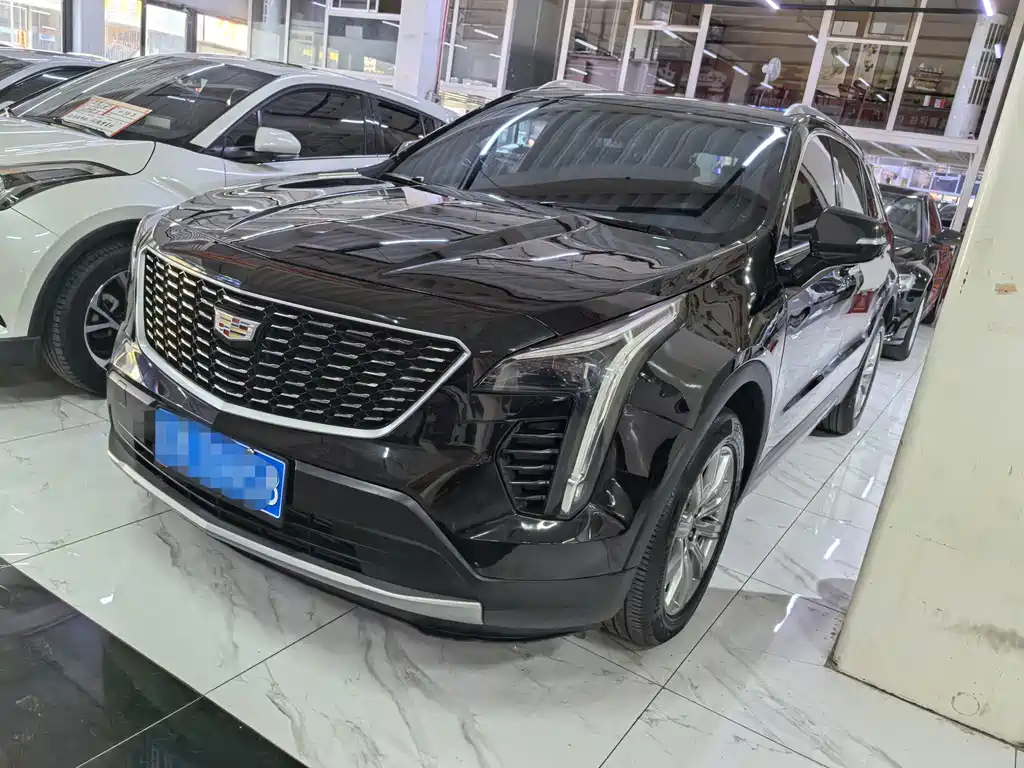 Cadillac XT4 2020 — фото 1