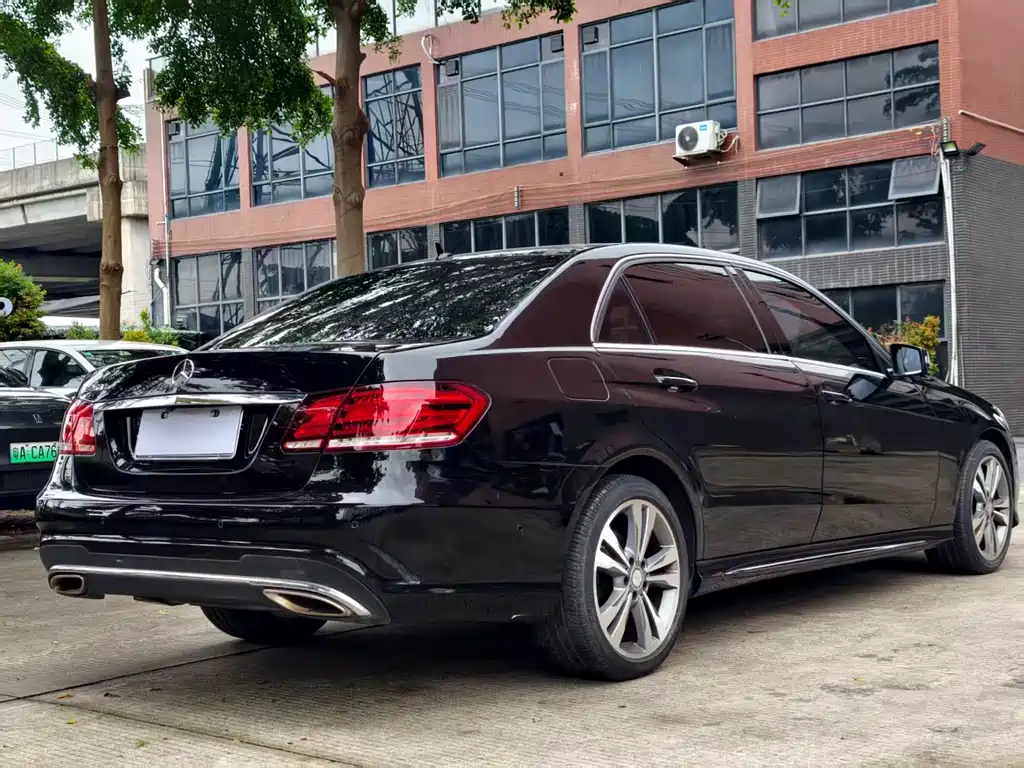 Mercedes-Benz E-Class 2016