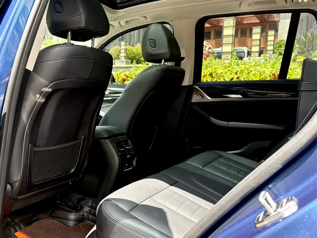 BMW X3 2018 — фото 10