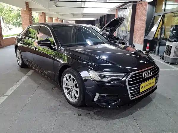 Audi A6L 2022
