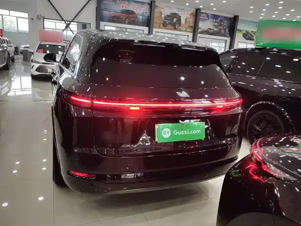 Li Auto L7 2024