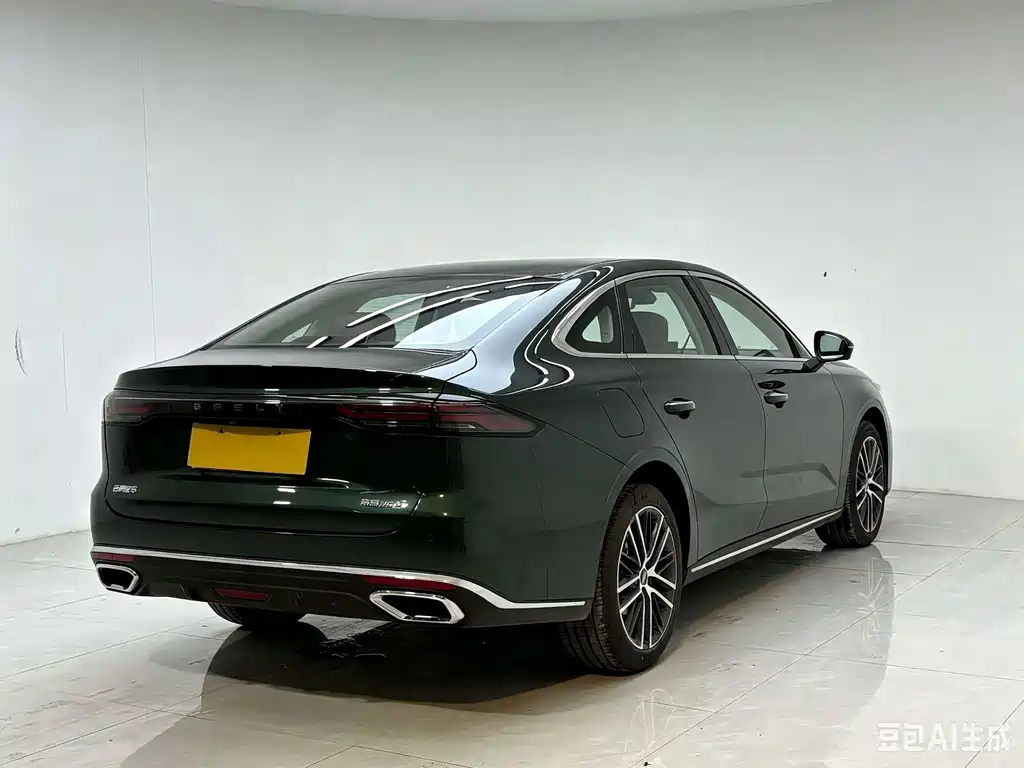 Geely Emgrand 2025