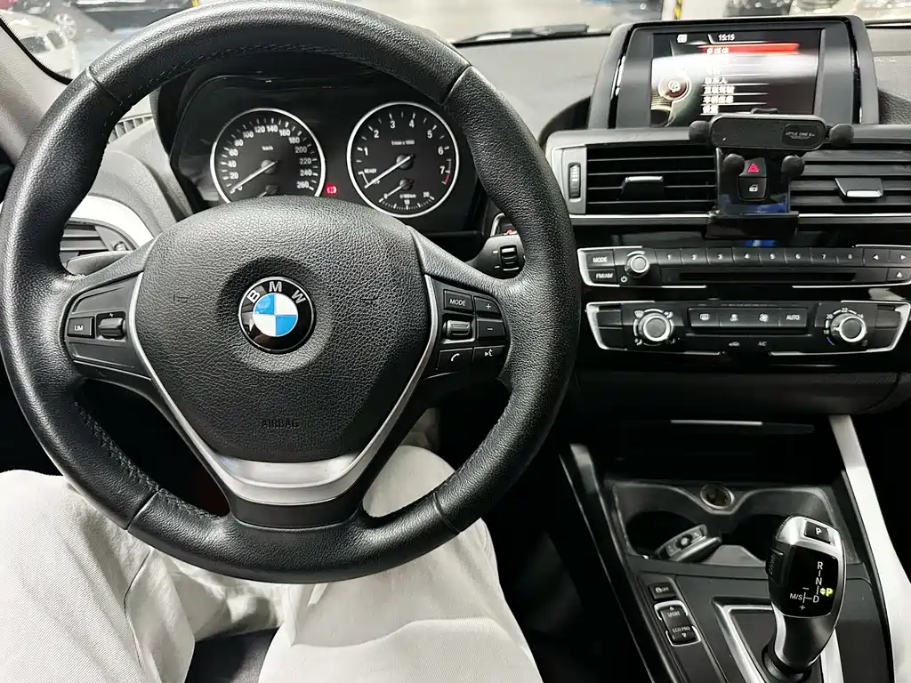 BMW 1 Series 2015 — фото 13