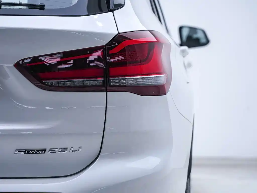 BMW X1 2022 — фото 19