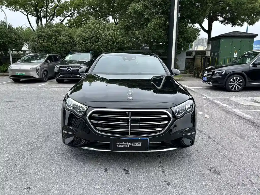 Mercedes-Benz E-Class 2025