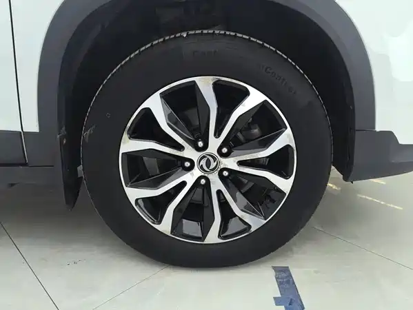 Dongfeng Jingyi X5 2017