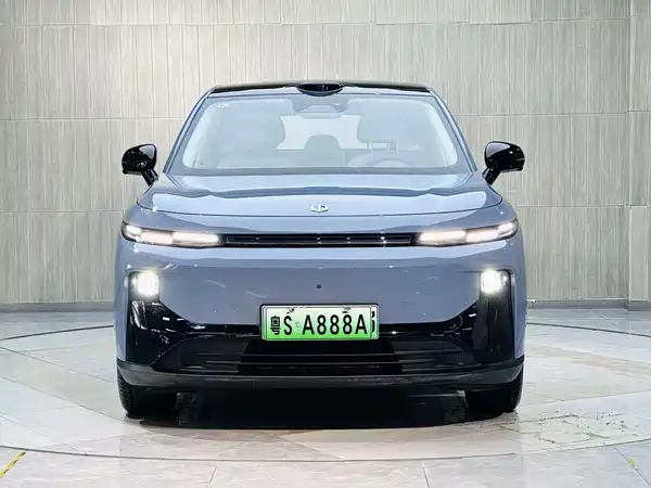 Leapmotor B10 2025