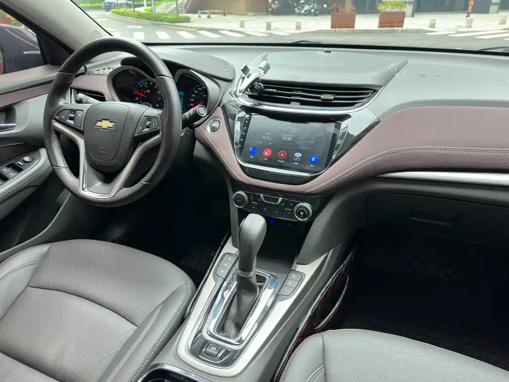 Chevrolet Malibu 2019 — фото 16