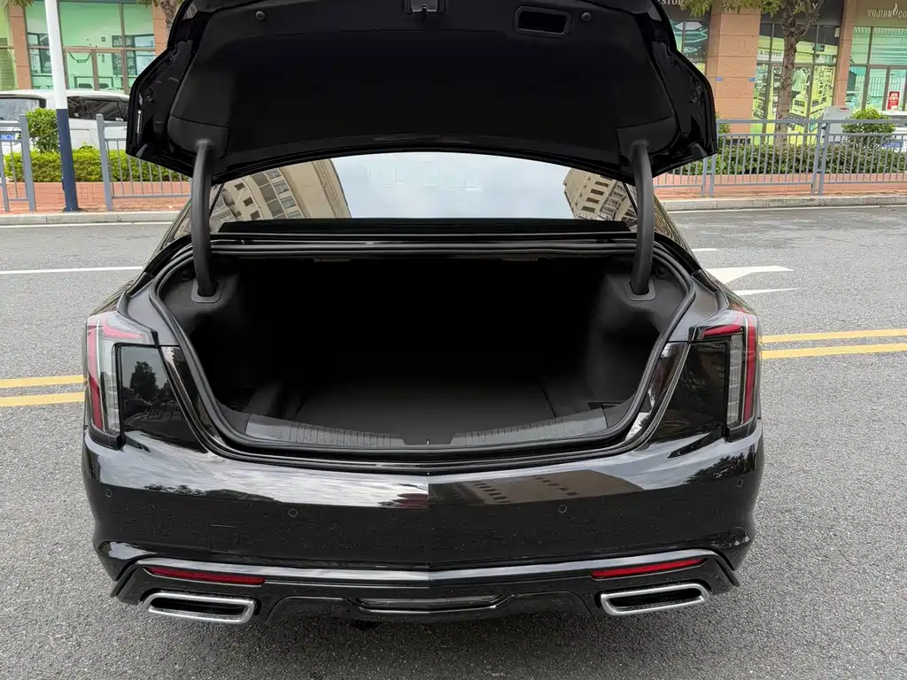 Cadillac CT5 2024 — фото 10