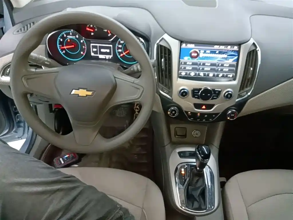 Chevrolet Cruze 2015 — фото 10