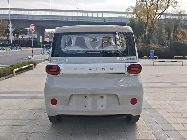 Wuling Hongguang MINIEV 2025