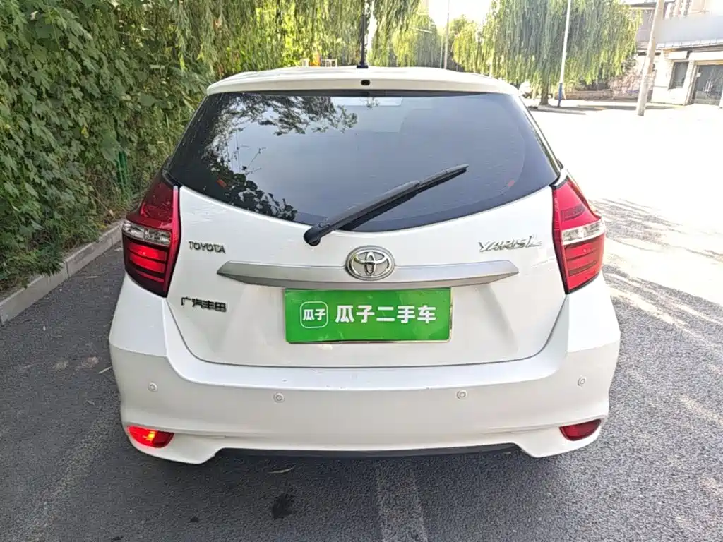 Toyota Yaris L 2022