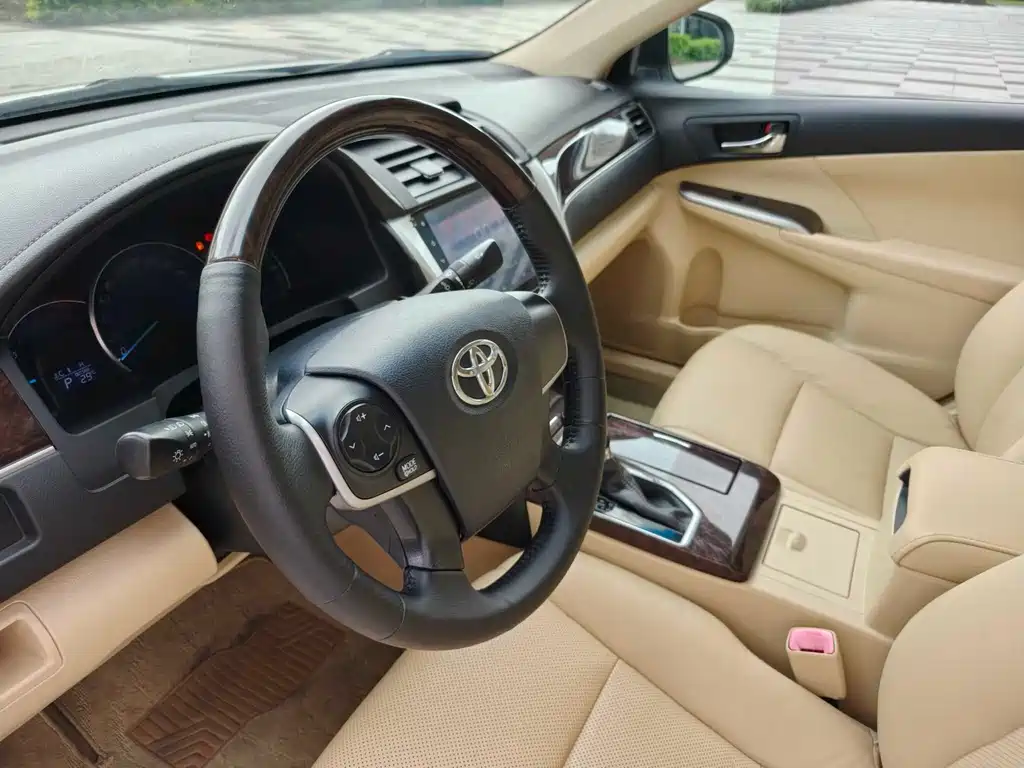 Toyota Camry 2017