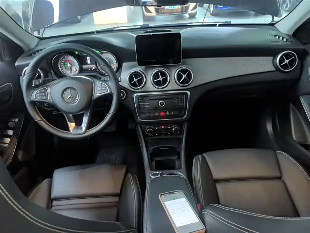 Mercedes-Benz GLA 2017 — фото 10