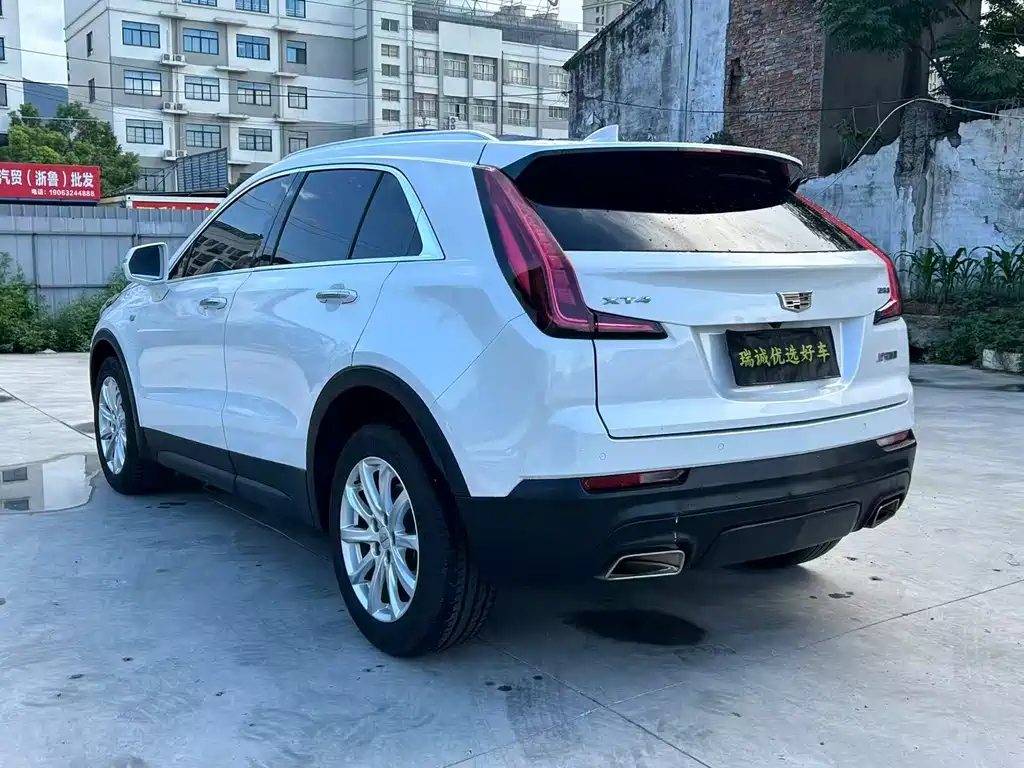 Cadillac XT4 2019 — фото 9