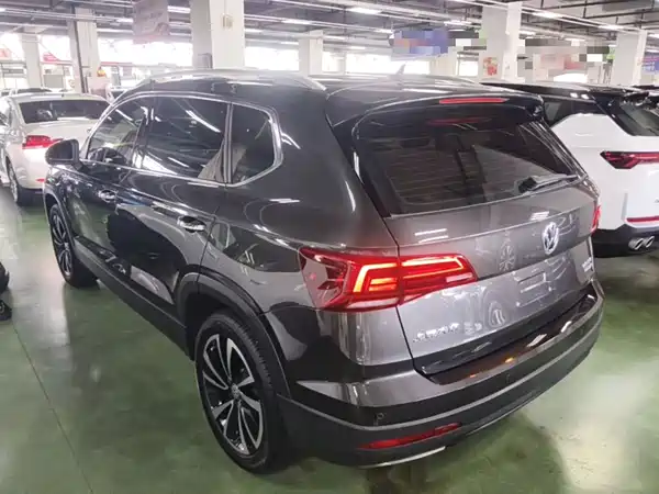 Volkswagen Tharu 2020