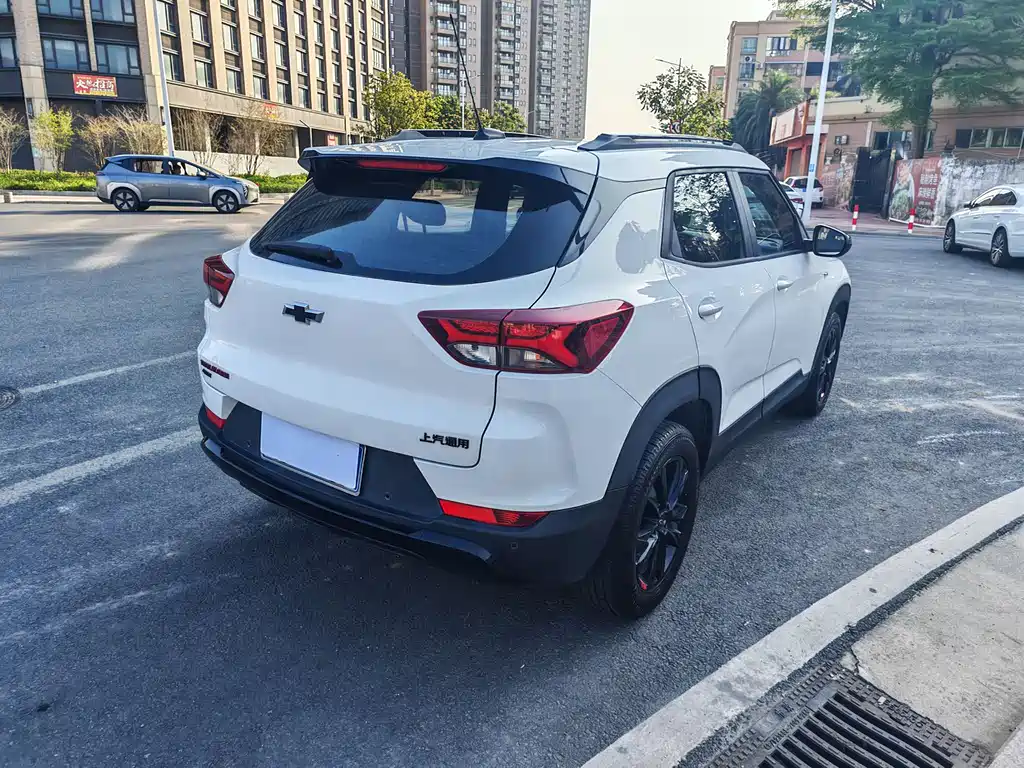 Chevrolet Tracker 2021 — фото 15