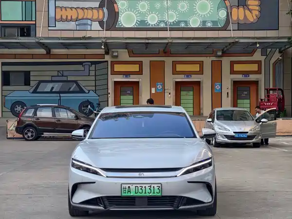 BYD Han 2024