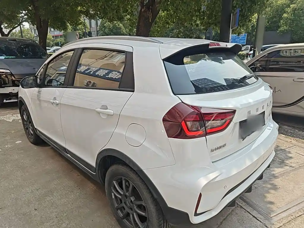 Geely Vision X3 2021