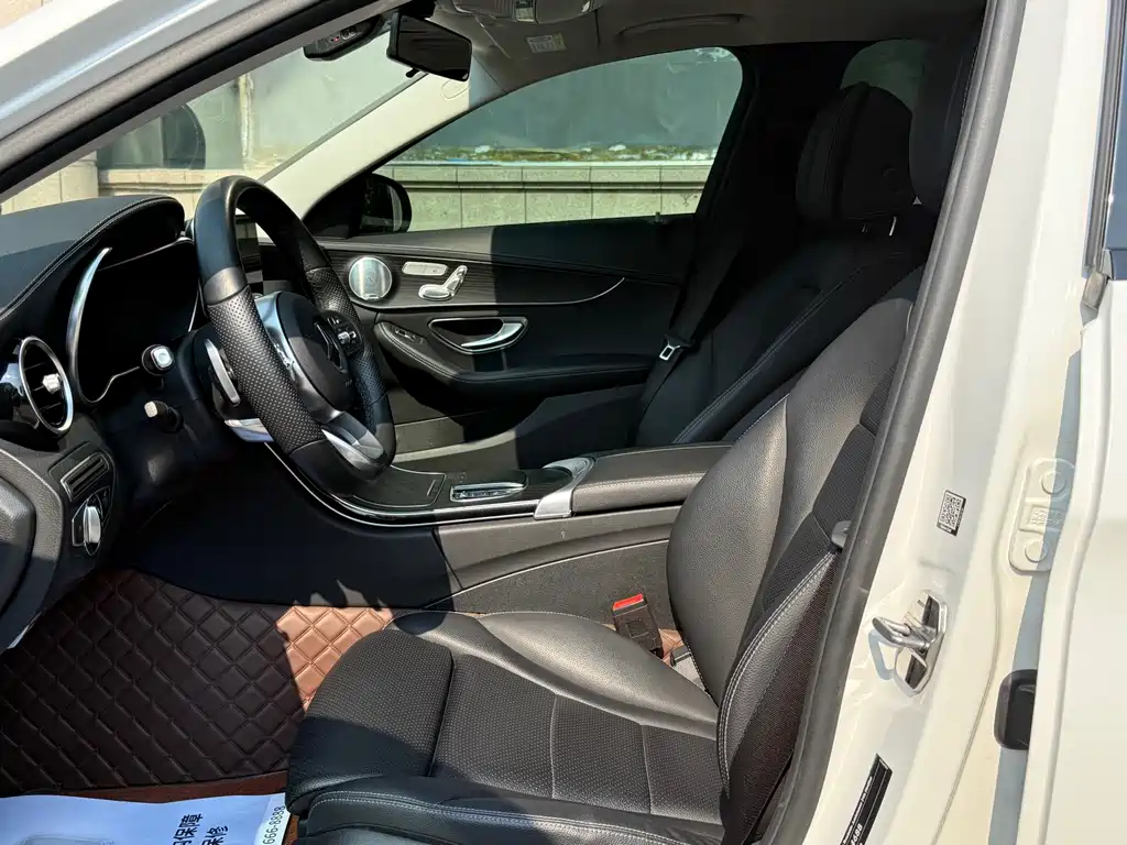 Mercedes-Benz C-Class 2021