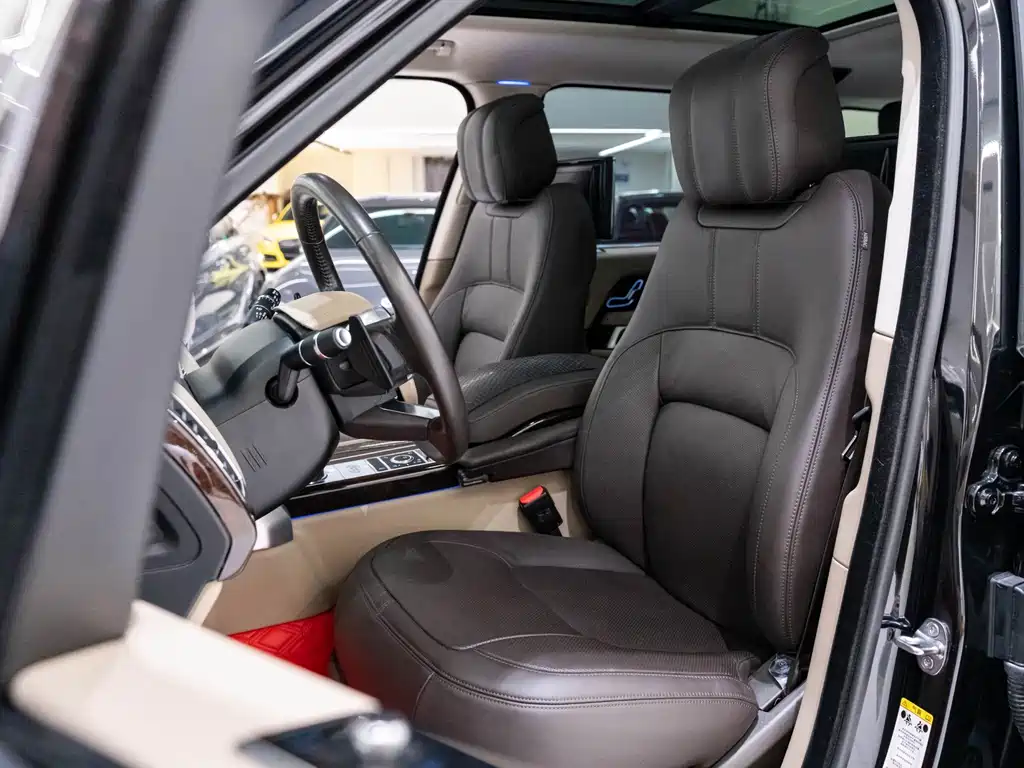 Land Rover Range Rover 2020 — фото 10