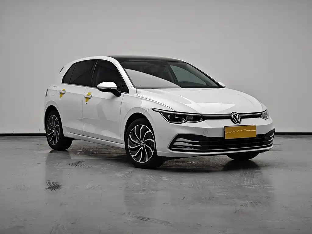 Volkswagen Golf 2024